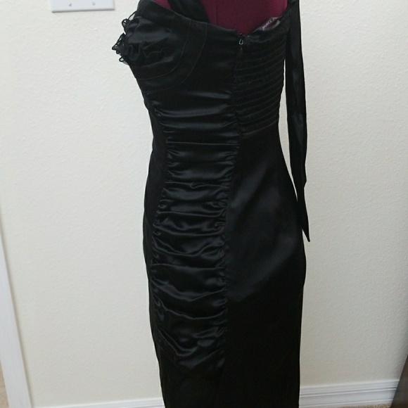 Gorgeous New Silk Dress by Betsey Johnson - Picture 5 of 9